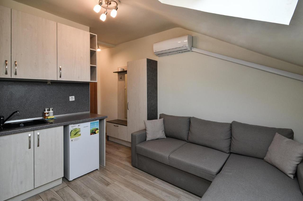 Small Studio On Budget In The Heart Of City Varna Exteriér fotografie